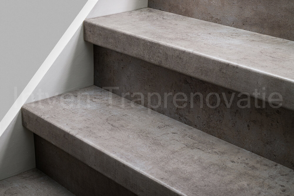 Dubbele CPL Overzettrede 60 x 121 cm (Licht Kalksteen) 